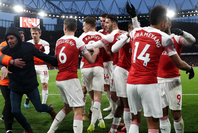 Arsenal Charged By FA Over Pitch Invasion